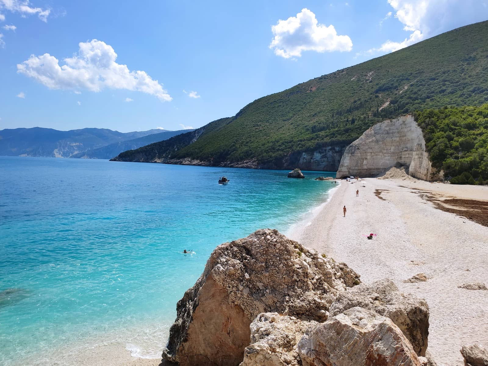 Design Suites in Kefalonia - Nomade Kefalonia - Fteri Beach Kefalonia: How to Get There + Tips (2026)